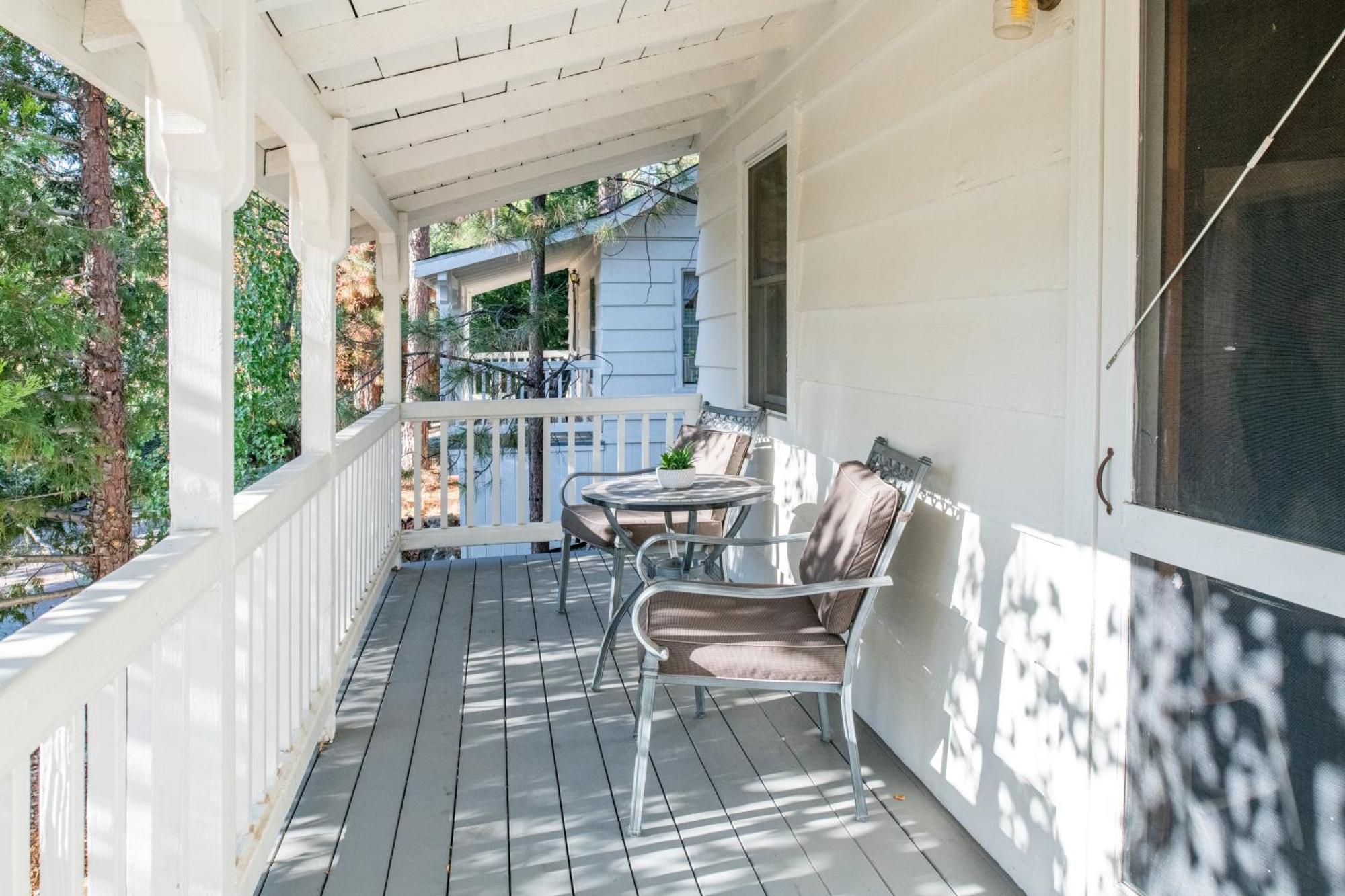 Inn At Sugar Pine Ranch โกรฟแลนด์ ภายนอก รูปภาพ