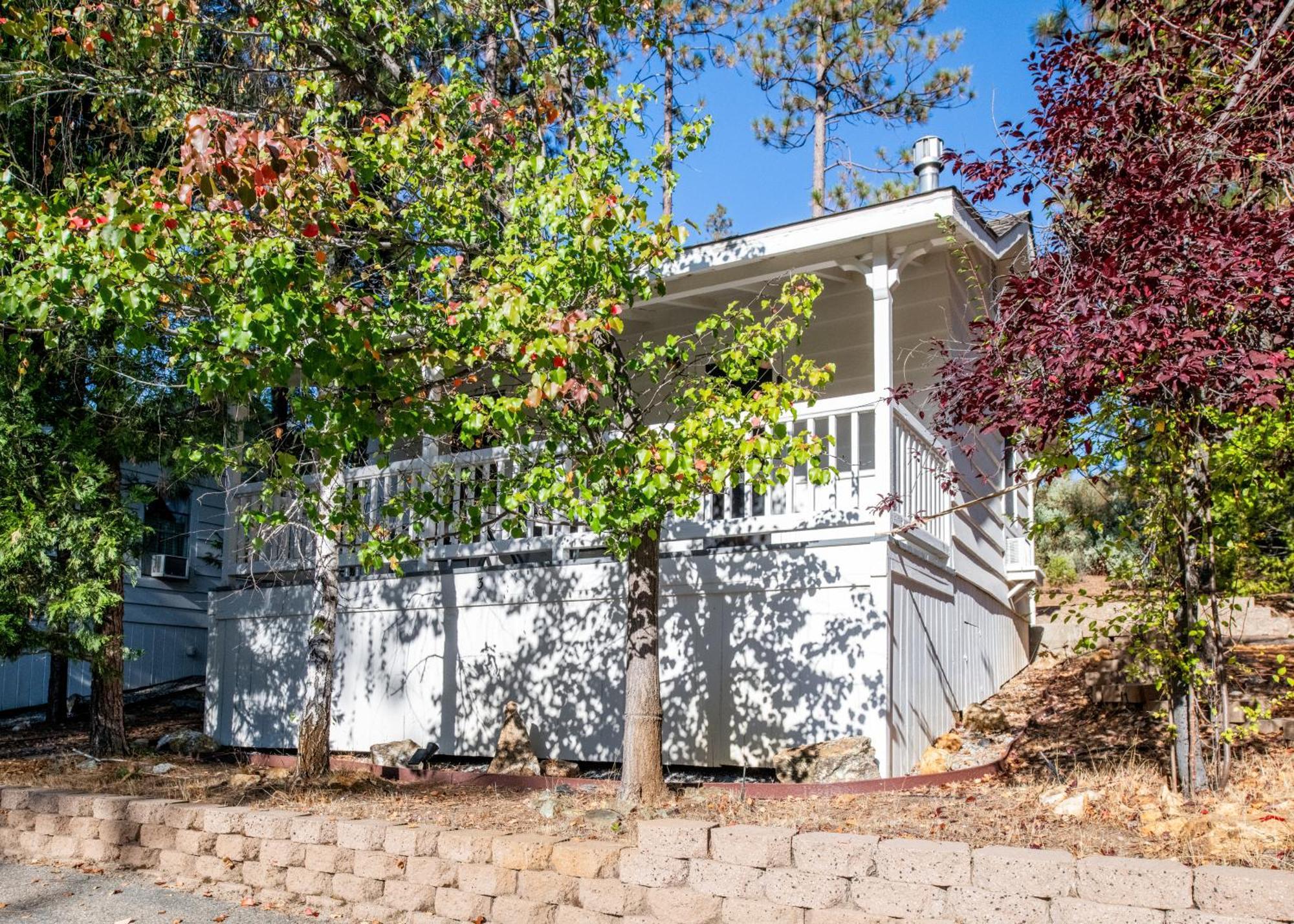 Inn At Sugar Pine Ranch โกรฟแลนด์ ภายนอก รูปภาพ
