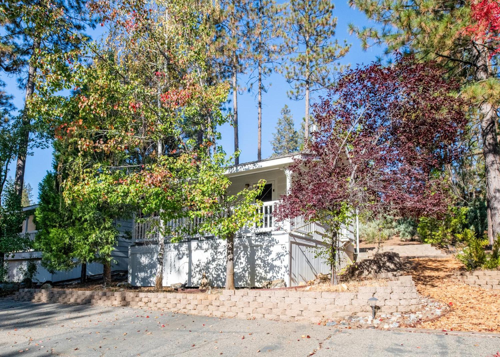 Inn At Sugar Pine Ranch โกรฟแลนด์ ภายนอก รูปภาพ