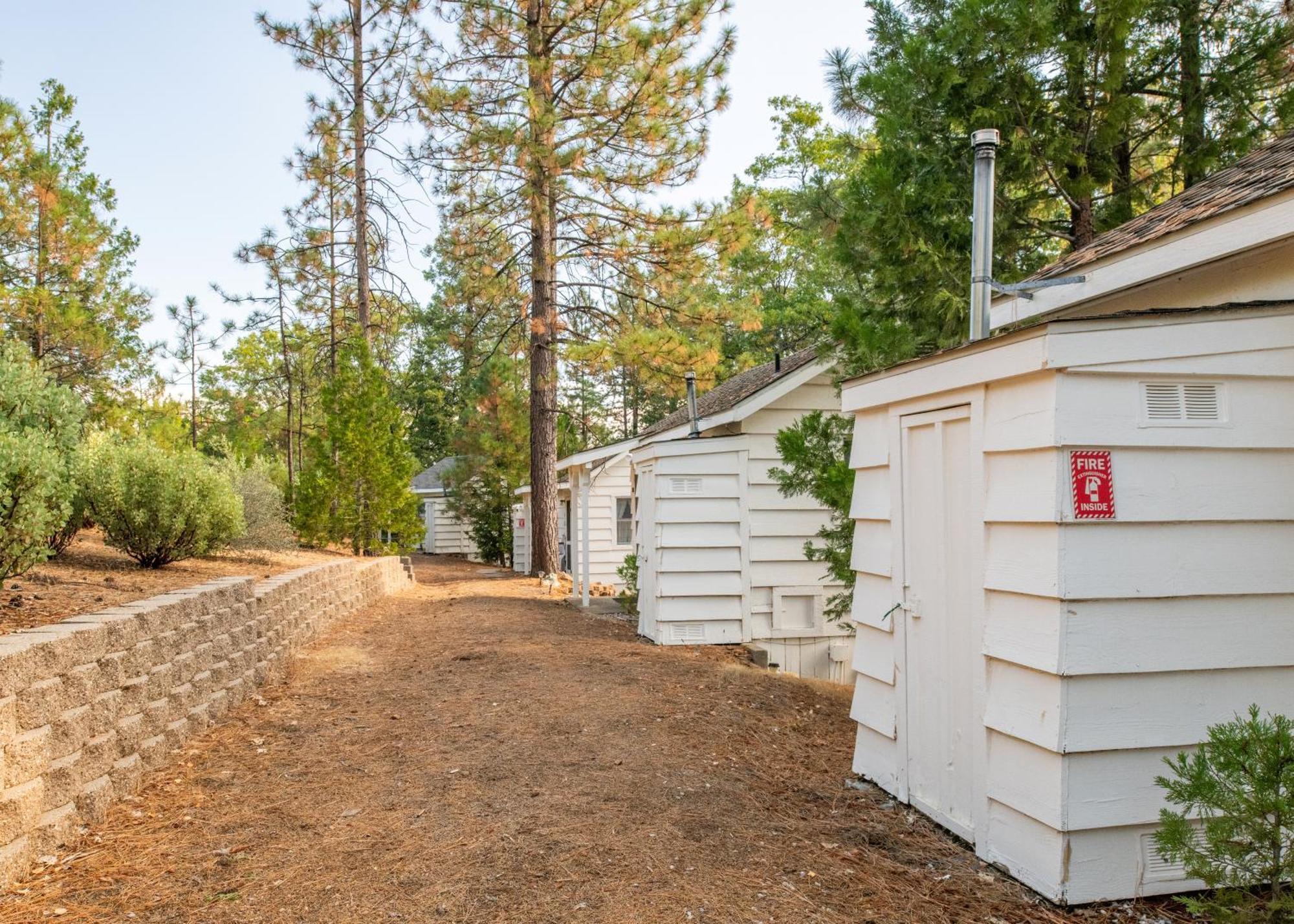 Inn At Sugar Pine Ranch โกรฟแลนด์ ภายนอก รูปภาพ