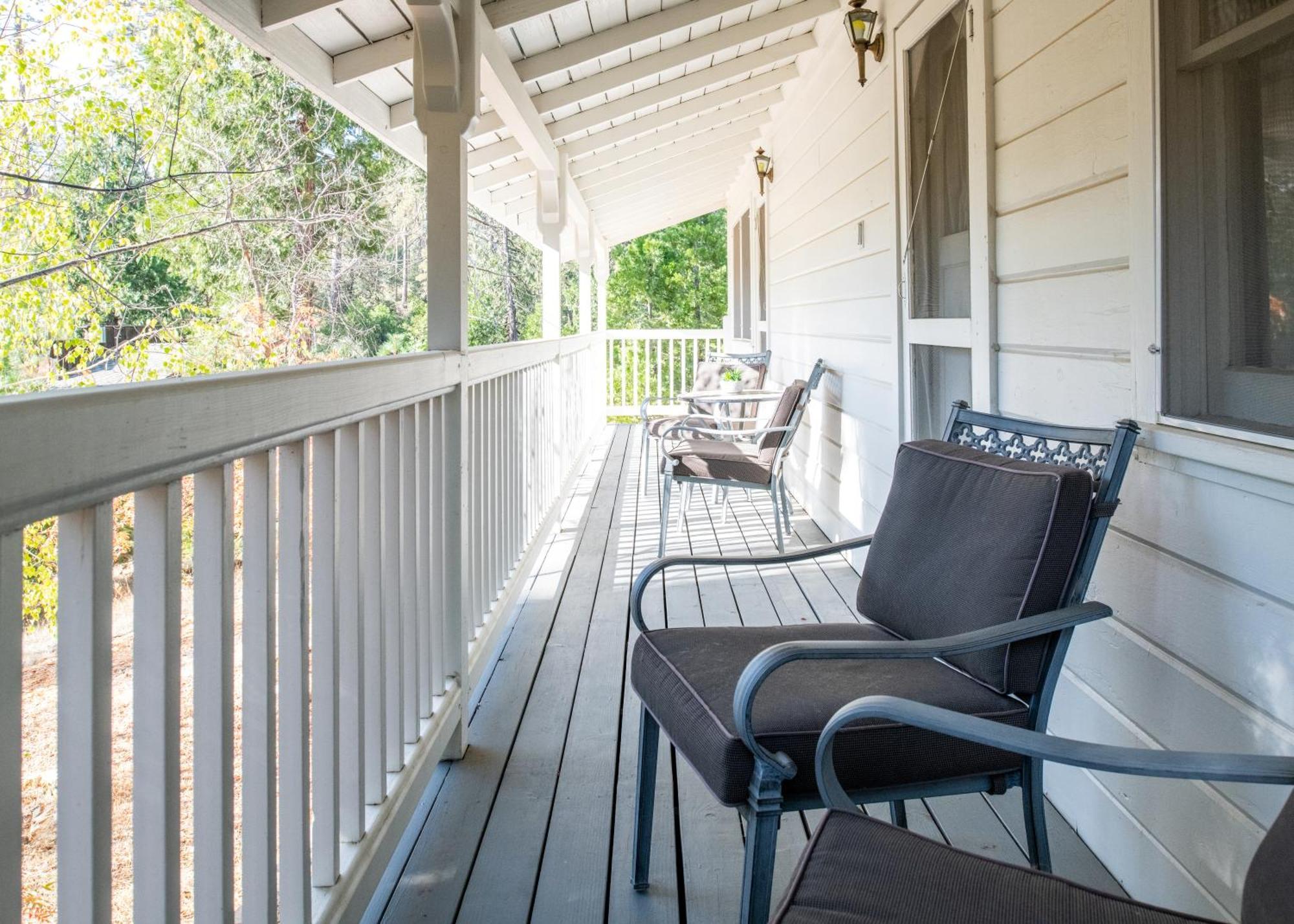 Inn At Sugar Pine Ranch โกรฟแลนด์ ภายนอก รูปภาพ