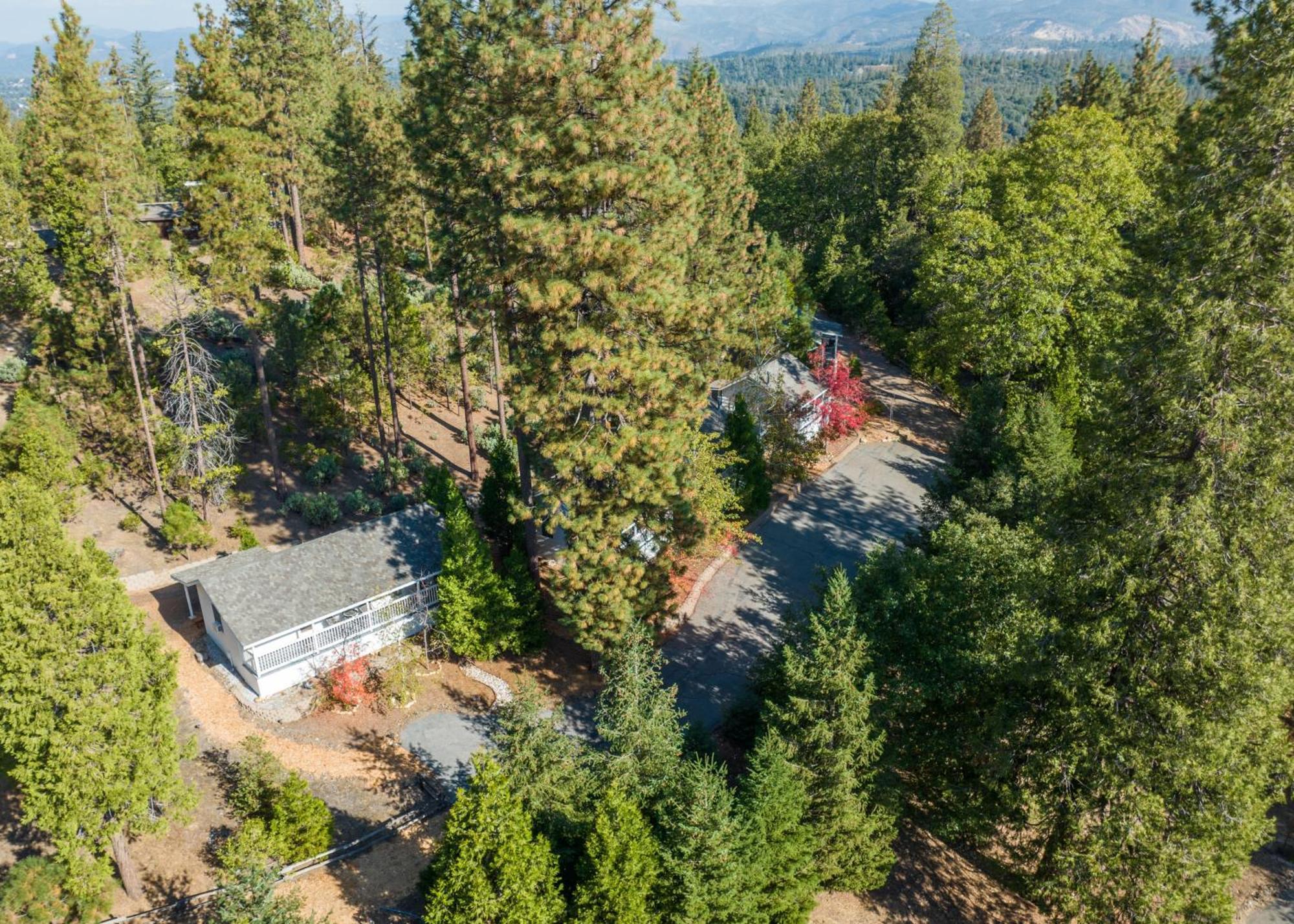 Inn At Sugar Pine Ranch โกรฟแลนด์ ภายนอก รูปภาพ