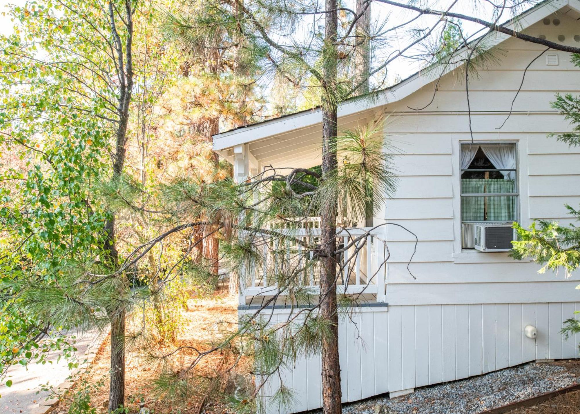 Inn At Sugar Pine Ranch โกรฟแลนด์ ภายนอก รูปภาพ