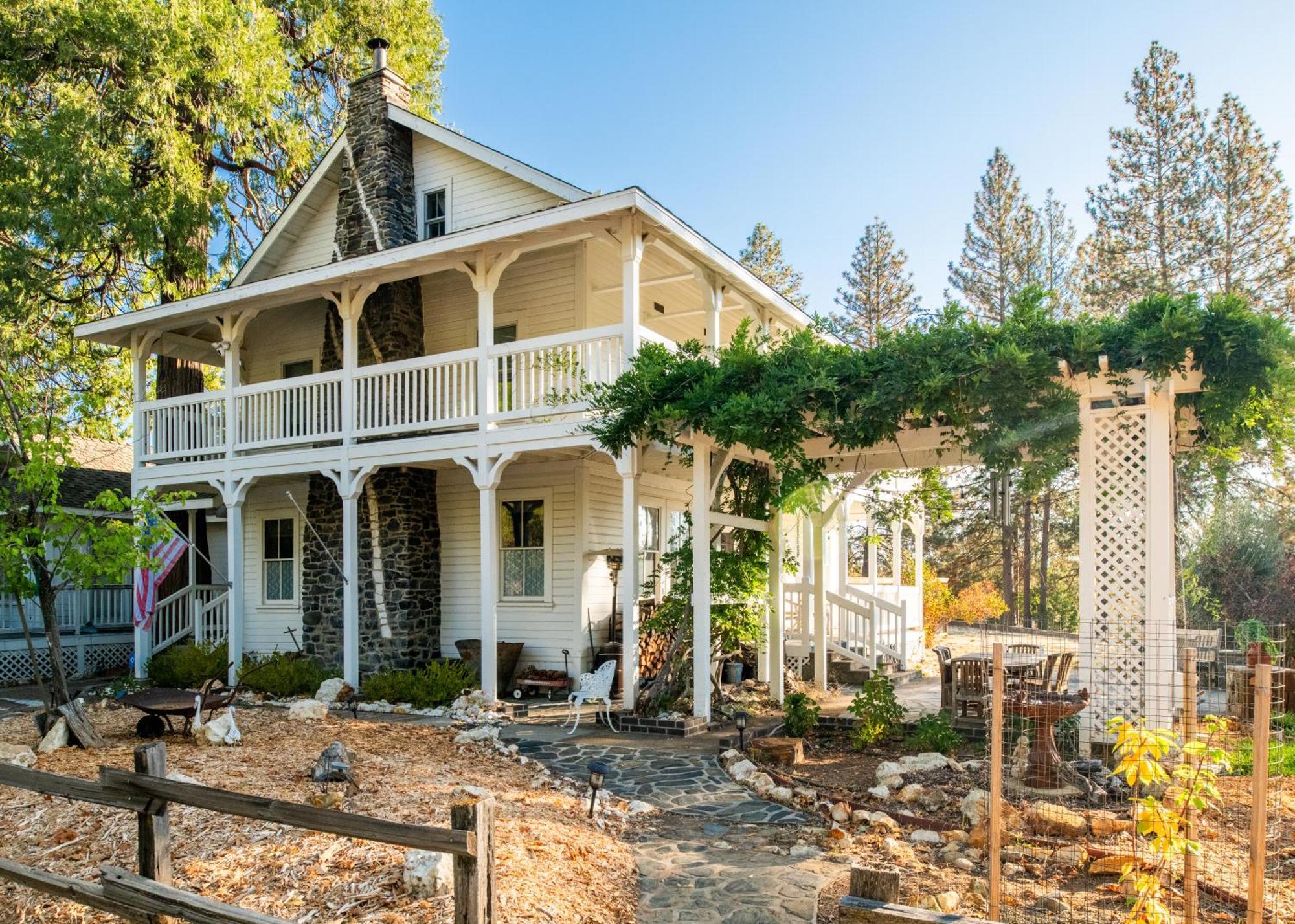 Inn At Sugar Pine Ranch โกรฟแลนด์ ภายนอก รูปภาพ